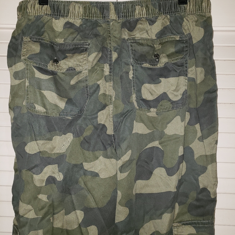 Pants - Picture 4 of 4